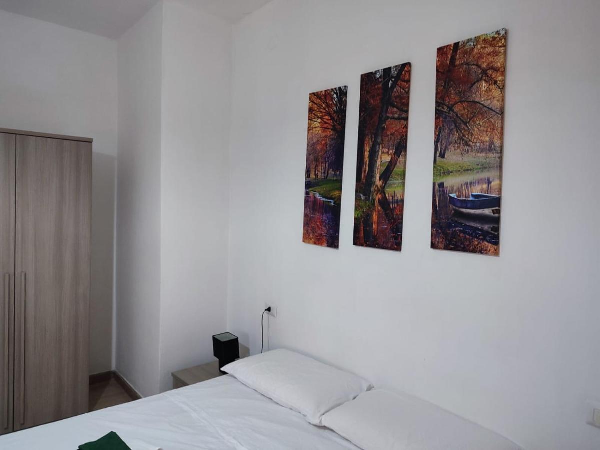 Rooms For Rent 67 萨萨里 外观 照片