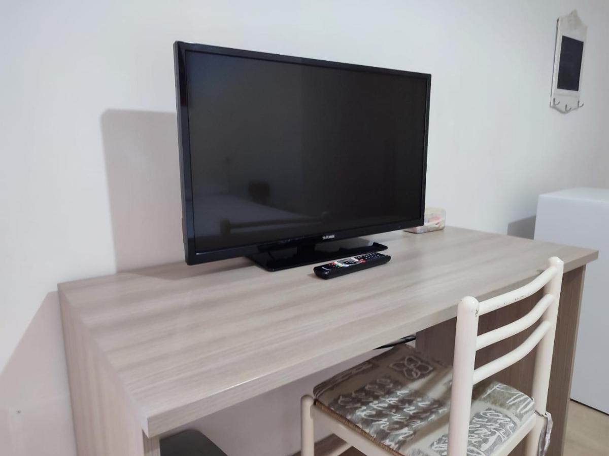 Rooms For Rent 67 萨萨里 外观 照片